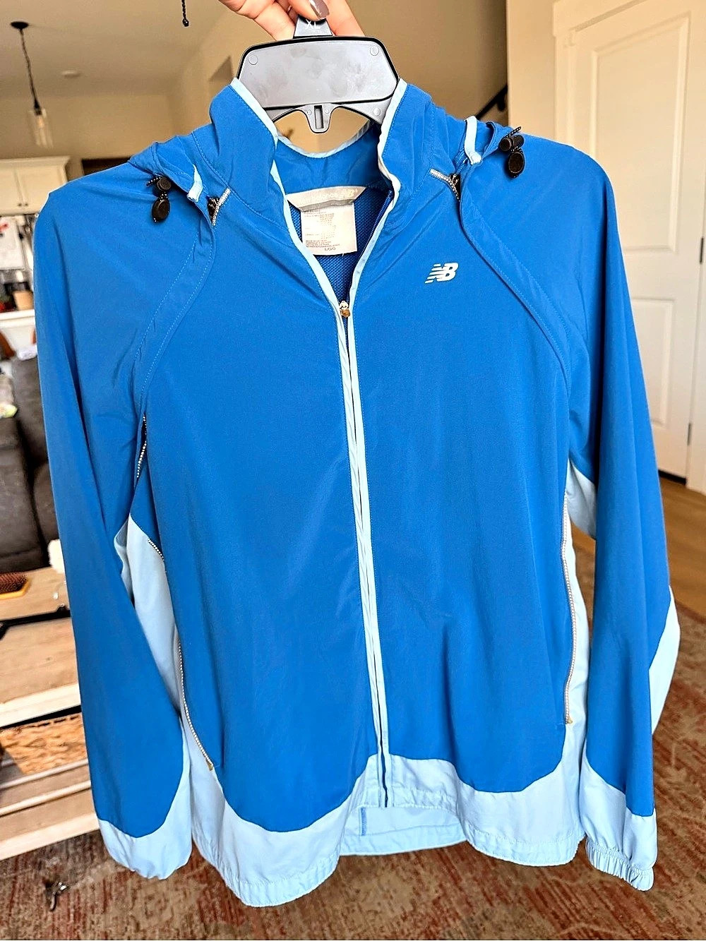 Women’s New Balance Block Windbreaker Size Large